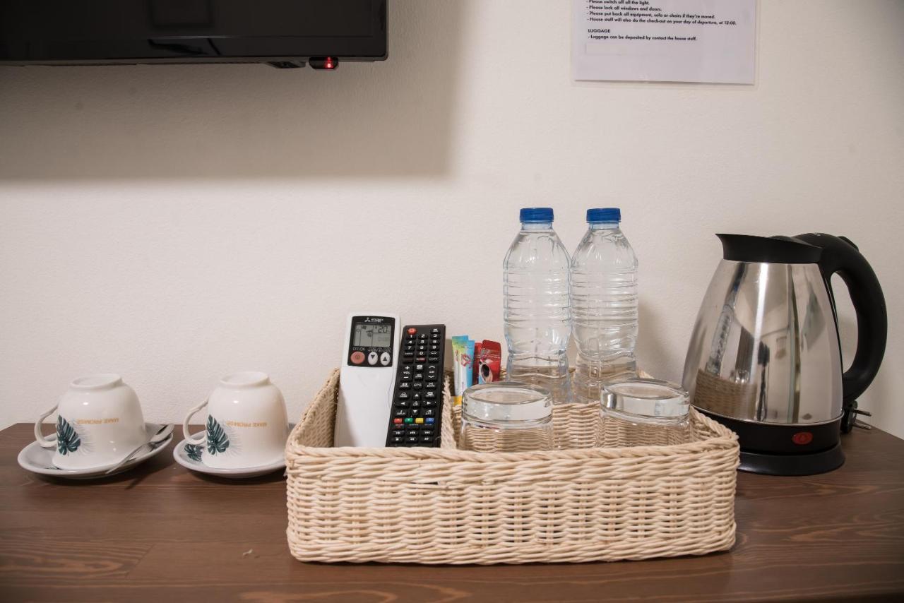 Canal View Lo-Ha Guest House, Contactless Check-In Μπανγκόκ Εξωτερικό φωτογραφία