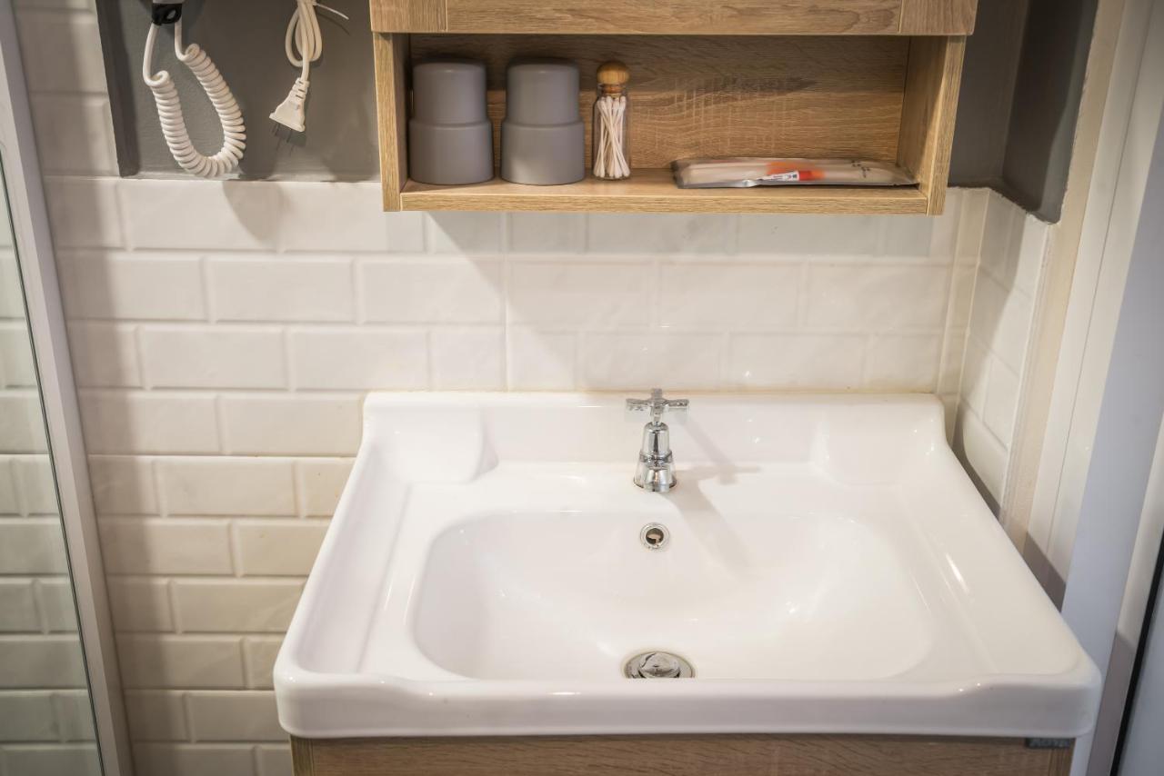 Canal View Lo-Ha Guest House, Contactless Check-In Μπανγκόκ Εξωτερικό φωτογραφία