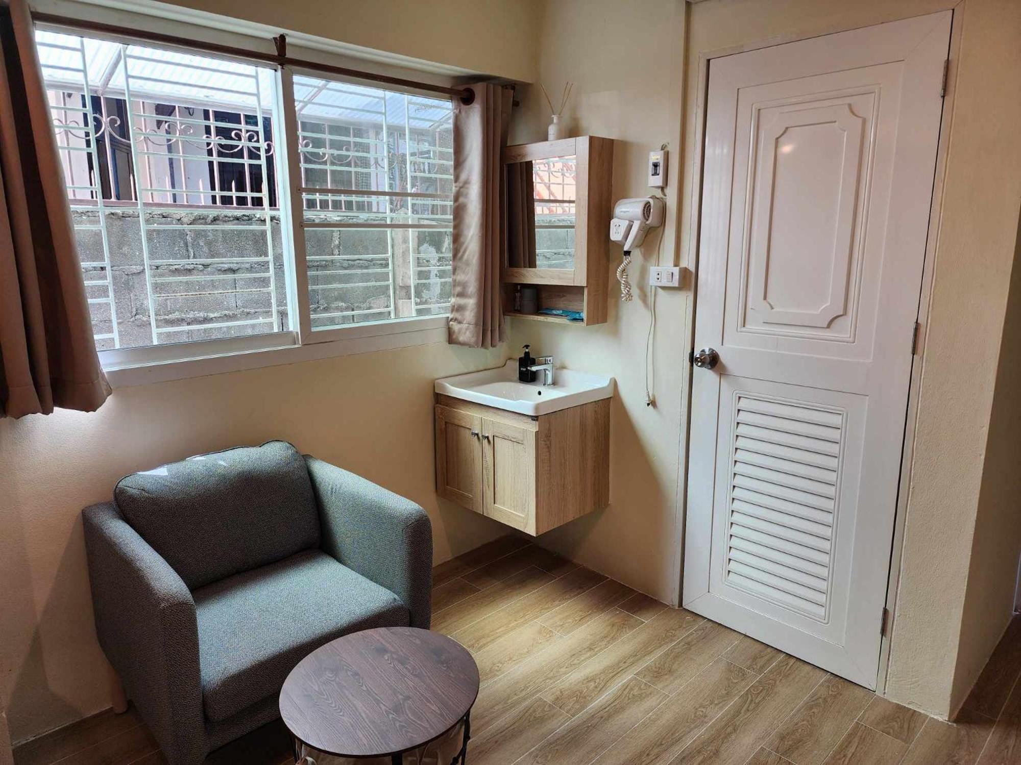 Canal View Lo-Ha Guest House, Contactless Check-In Μπανγκόκ Εξωτερικό φωτογραφία